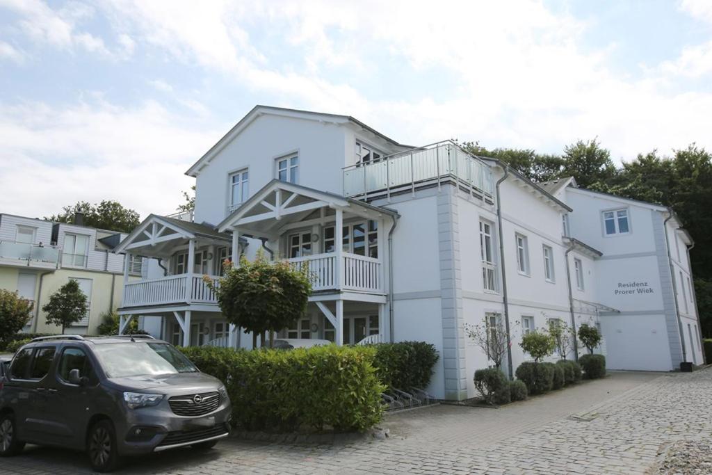 Strandnahe Fewos Mit 2 Schlafzimmern Und Balkon, Residenz Prorer Wiek, Binz Apartment Bagian luar foto